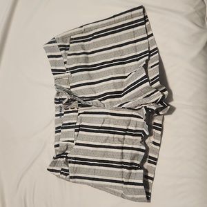 Old Navy Pixie Short